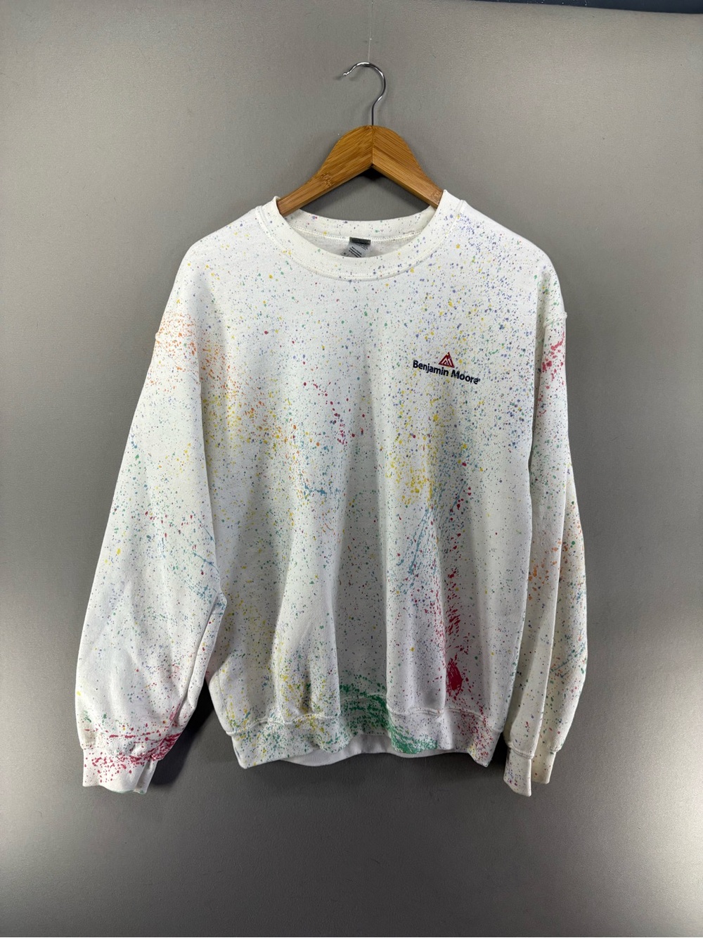 Beniamin Moore Sweatshirt Unisex Paint Splatter Sweater Size Medium White Gildan